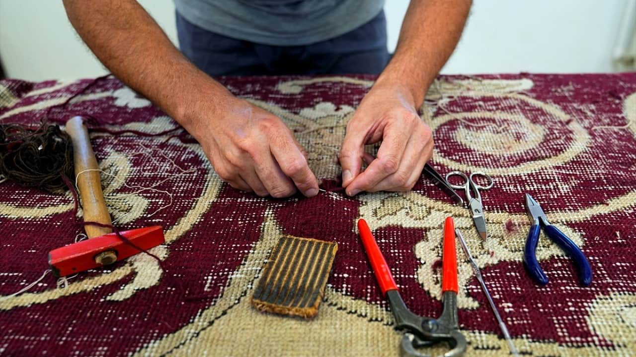 Foto - Tek tek elden geçiriliyor 500 yıllık saray seccadeleri gün yüzüne çıkacak