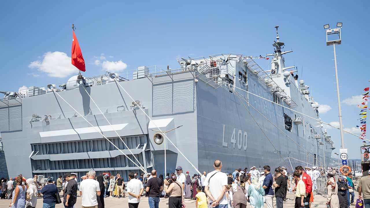 Foto - TEKNOFEST Mavi Vatan devam ediyor! TCG Anadolu'ya yoğun ilgi