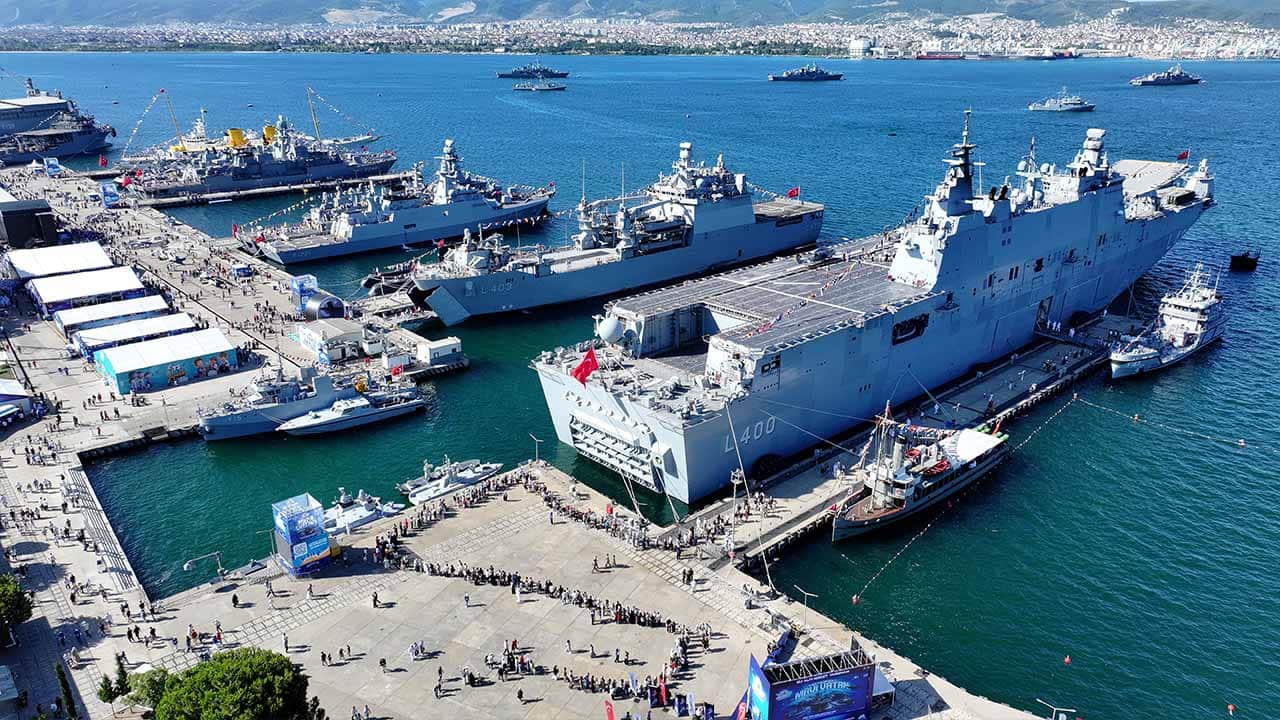 Foto - TEKNOFEST Mavi Vatan devam ediyor! TCG Anadolu'ya yoğun ilgi