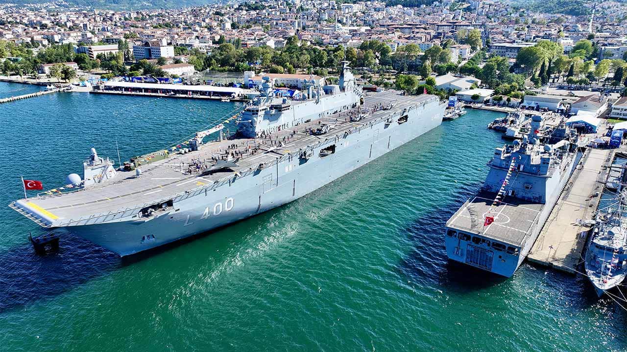 Foto - TEKNOFEST Mavi Vatan devam ediyor! TCG Anadolu'ya yoğun ilgi