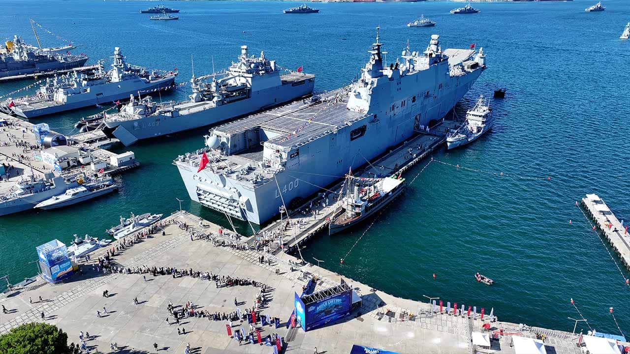 Foto - TEKNOFEST Mavi Vatan devam ediyor! TCG Anadolu'ya yoğun ilgi