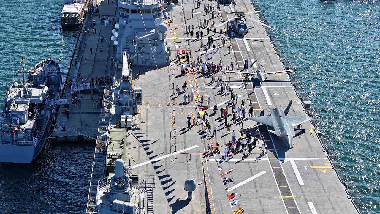 Foto - TEKNOFEST Mavi Vatan devam ediyor! TCG Anadolu'ya yoğun ilgi