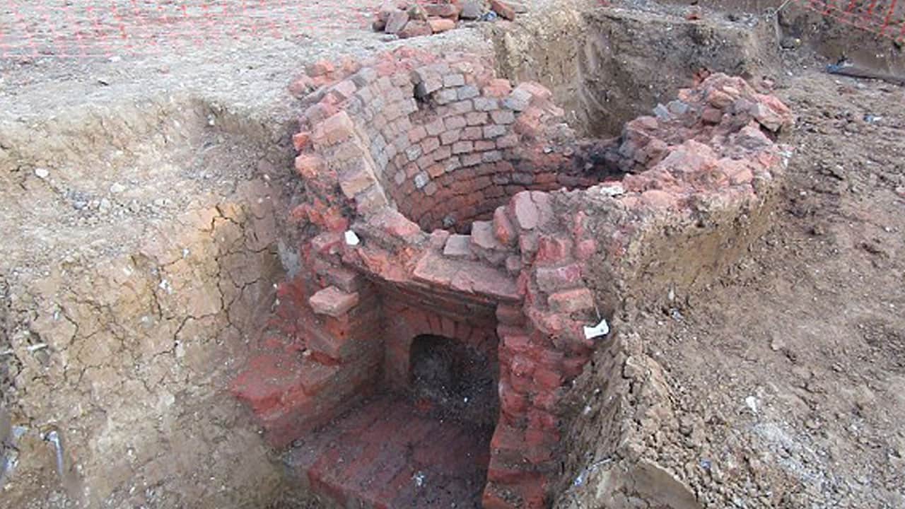 Foto - Temel kazısı tarihin kapısını açtı! Toprağın altından 16. yüzyıl sırrı çıktı 