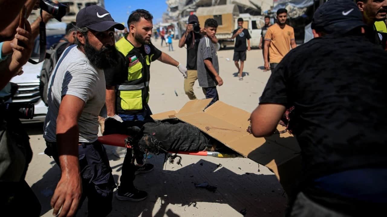Foto - Terör devleti Gazze’de araca saldırdı 3 Filistinli daha şehit edildi