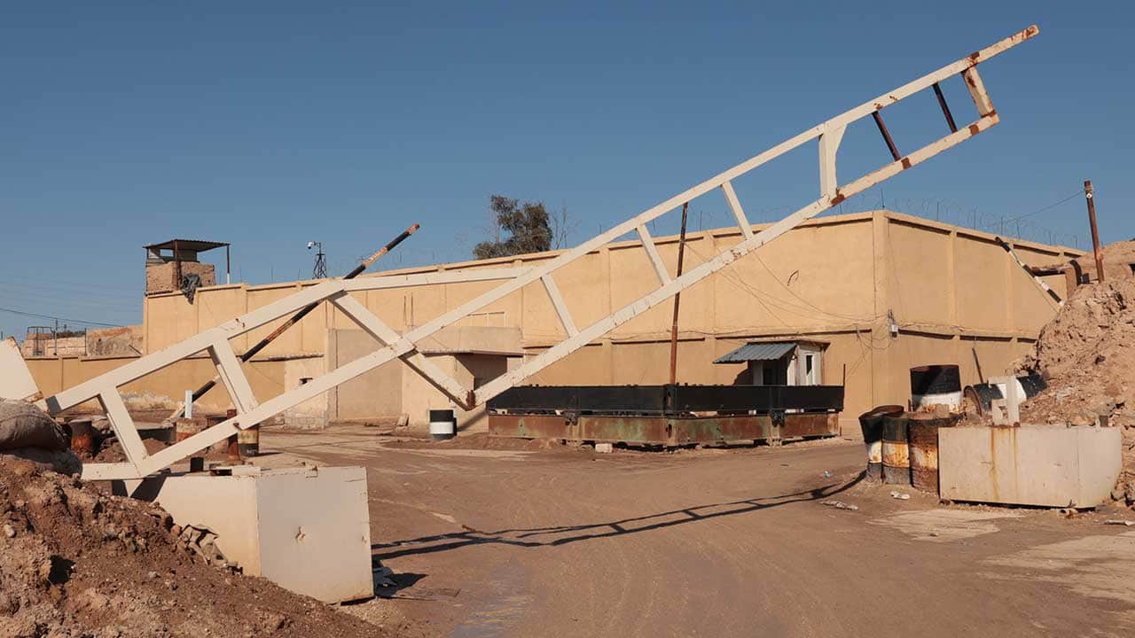 Foto - Terör örgütü YPG/SDG, DEAŞ'lı teröristleri serbest bırakılmıştı! Şeddadi'deki hapishane görüntülendi