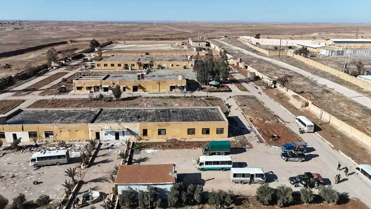 Terör örgütü YPG/SDG, DEAŞ'lı teröristleri serbest bırakılmıştı! Şeddadi'deki hapishane görüntülendi