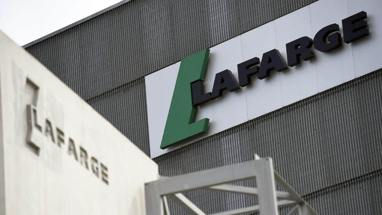 Foto - Terör örgütüyle iş çeviren Lafarge, istihbarat servisiyle kol kolaymış