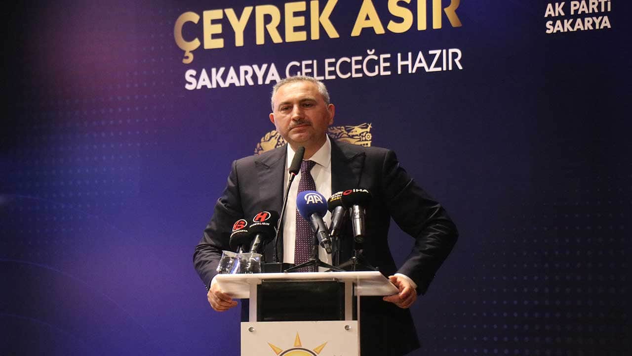 Foto - Terör prangası kökünden sökülüyor! AK Parti’den Sakarya’da tarihi 50 yıllık terör belasını bitirme hamlesi!