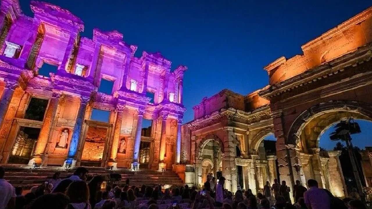 Foto - Tesis sayısı da ziyaretçi sayısı da arttı! Müzelere ilgide üç büyükler başı çekti