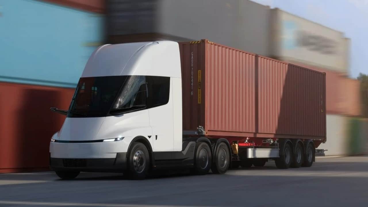 Foto - Tesla Semi Avrupa'ya hazırlanıyor! Elektrik tır için tarih verildi