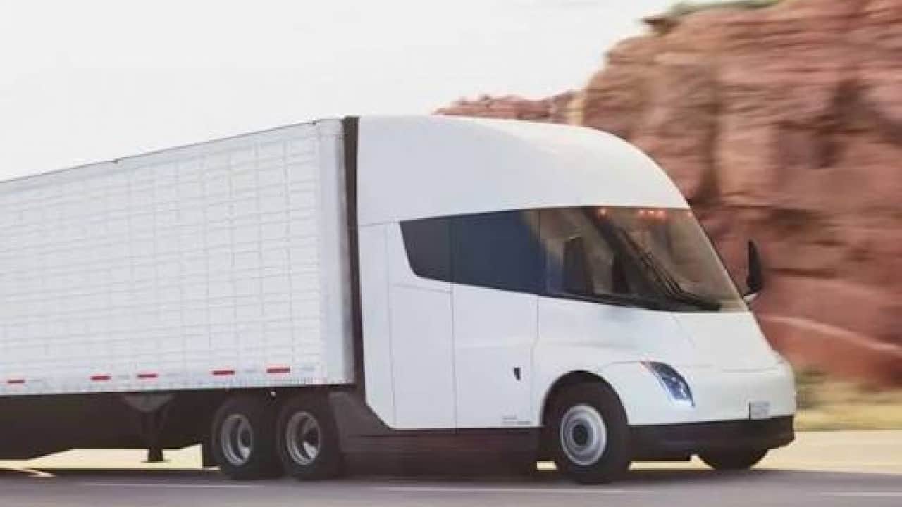 Foto - Tesla Semi Avrupa'ya hazırlanıyor! Elektrik tır için tarih verildi