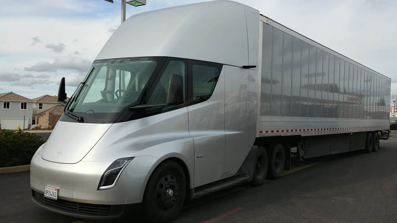 Foto - Tesla Semi Avrupa'ya hazırlanıyor! Elektrik tır için tarih verildi
