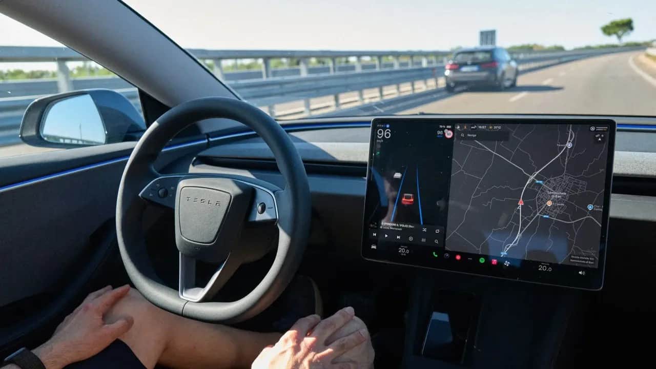 Foto - Tesla’dan kazaya karşı otomatik müdahale! Direksiyon ve freni devralacak