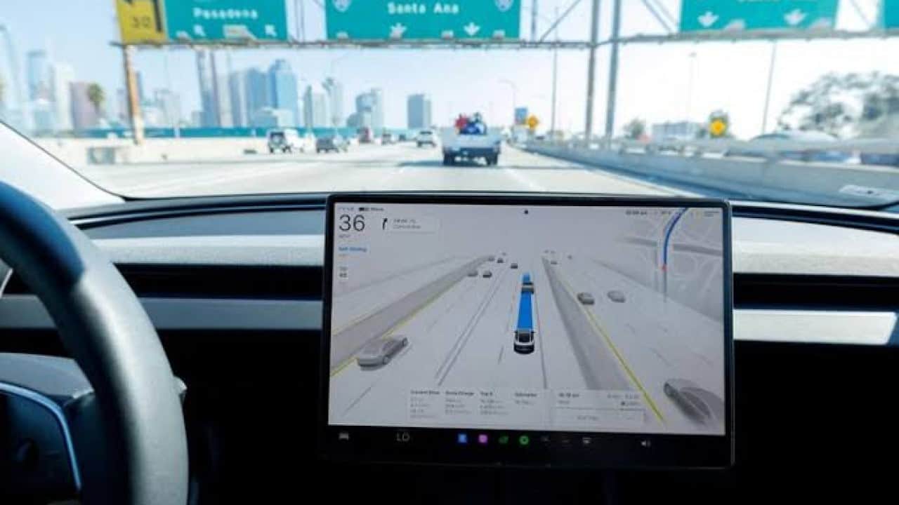 Foto - Tesla’dan kazaya karşı otomatik müdahale! Direksiyon ve freni devralacak