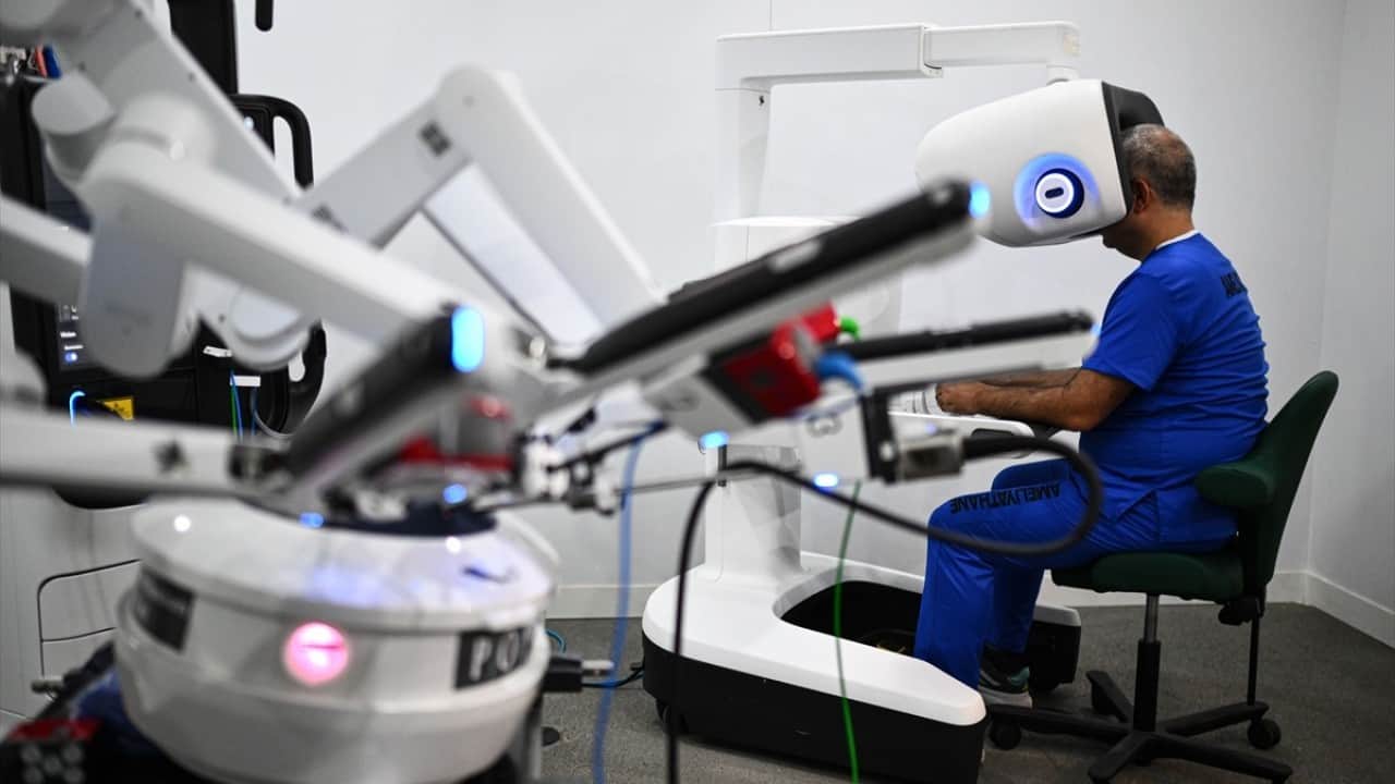 Foto - TGC Anadolu’da bir ilk test edildi Askeri gemide Robotik Cerrahi