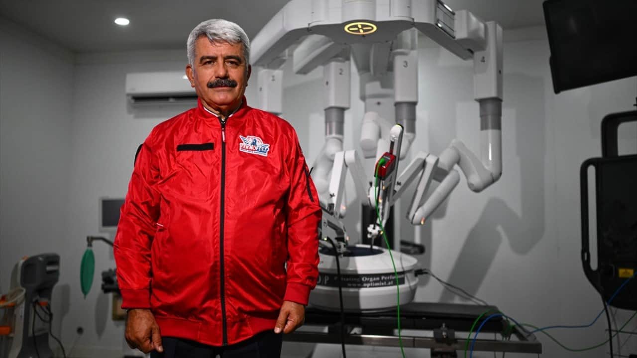 Foto - TGC Anadolu’da bir ilk test edildi Askeri gemide Robotik Cerrahi