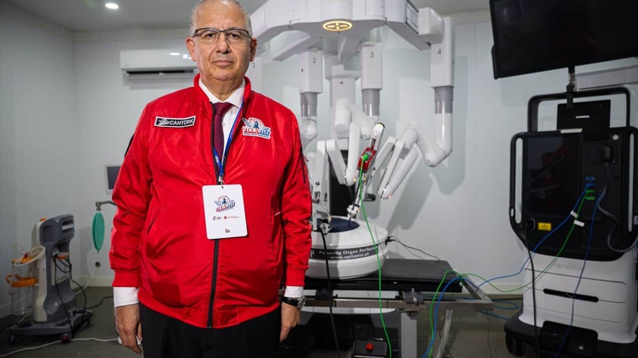 Foto - TGC Anadolu’da bir ilk test edildi Askeri gemide Robotik Cerrahi