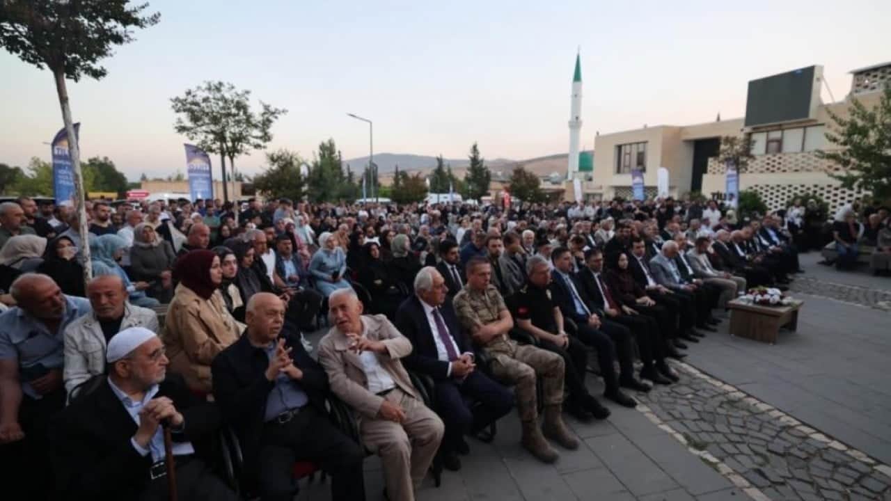 Foto - Tillo’da görenleri şaşırtan güneş olayı! Yüzyıllardır değişmedi