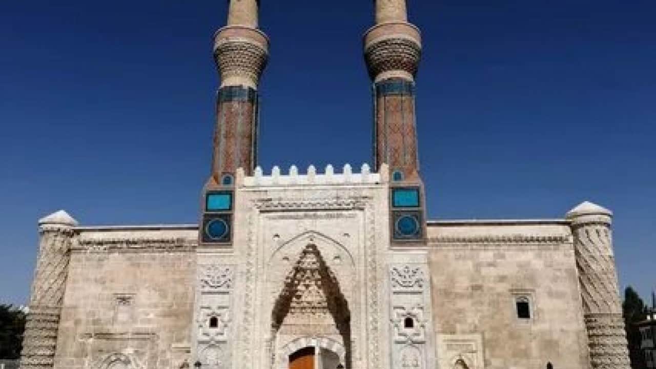 Foto - Tıp dünyasının öncüsü İbn Sina Sivas’ta anıldı! Gökmedrese’de gururlandıran program!
