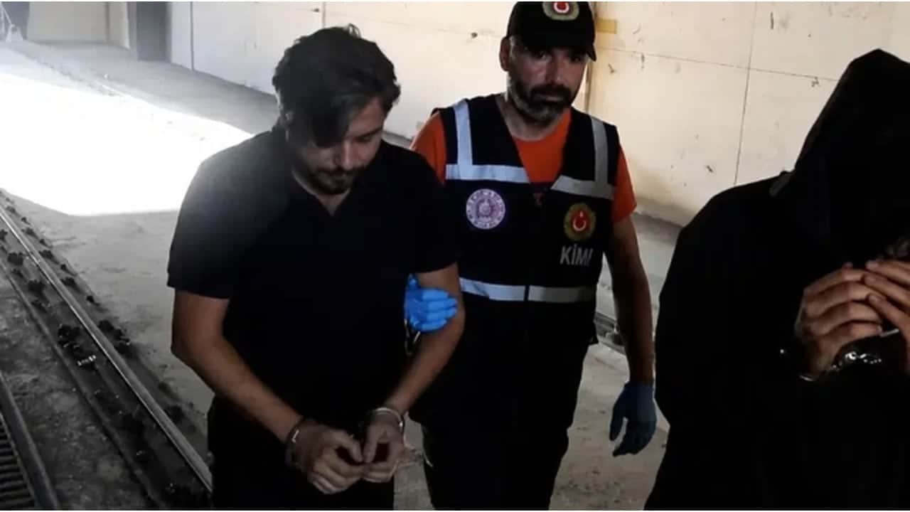 Foto - TIR dorsesinin altında yakalanan "bankamatik faresi" Arif Kocabıyık adliyede! Kaçmak istediği yer herkesi şaşırttı