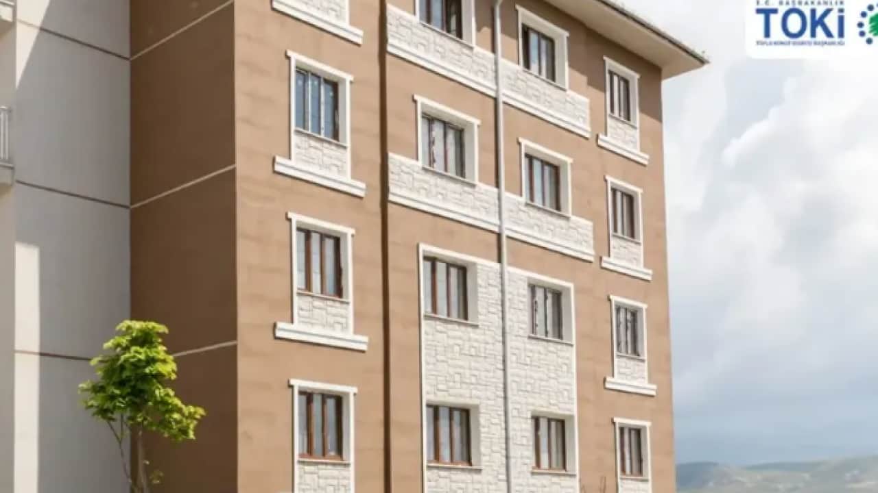 Foto - TOKİ hak sahibinden teslimat çağrısı: Evlerimize kavuşmak istiyoruz