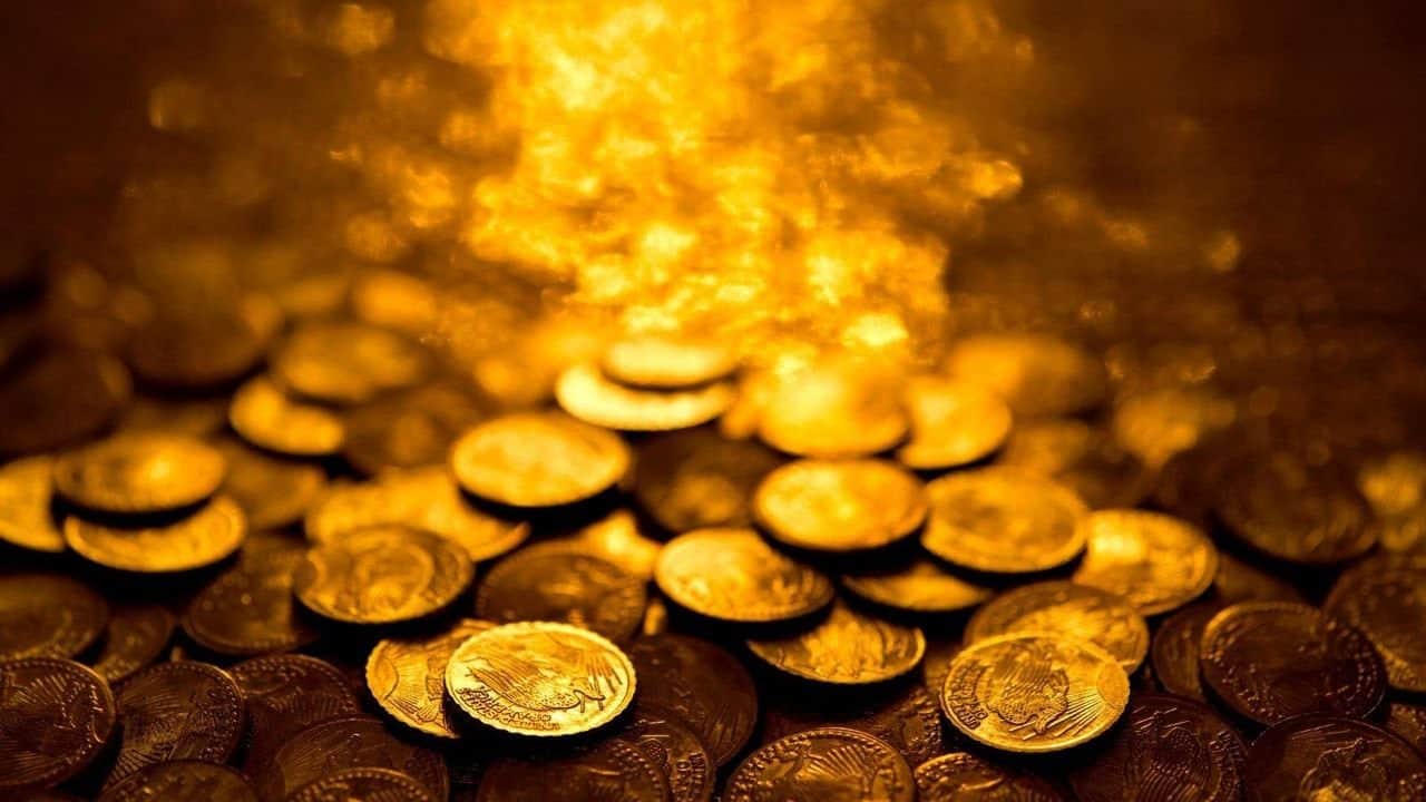 Toprağın altından resmen fışkırdı: Ülke tarihinin en büyük hazinesi bulundu