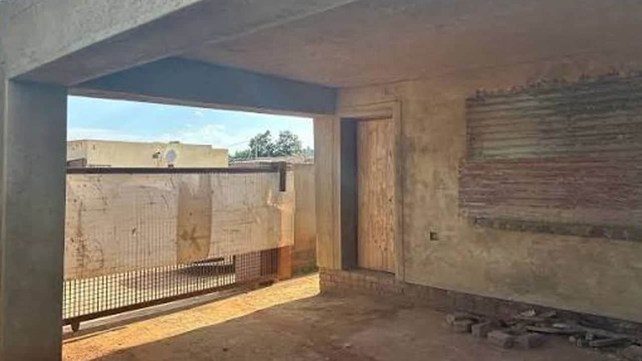 Foto - Toprakla plastiği karıştırıp ev yaptı! Genç mühendisin projesi dünyaya örnek olabilir