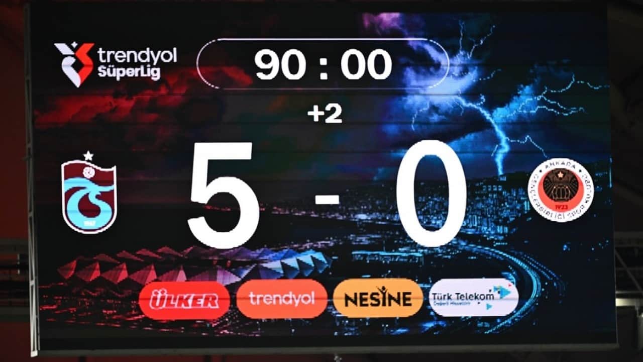 Foto - Trabzonspor 55 hafta sonra başardı! En farklı galibiyetine imza attı