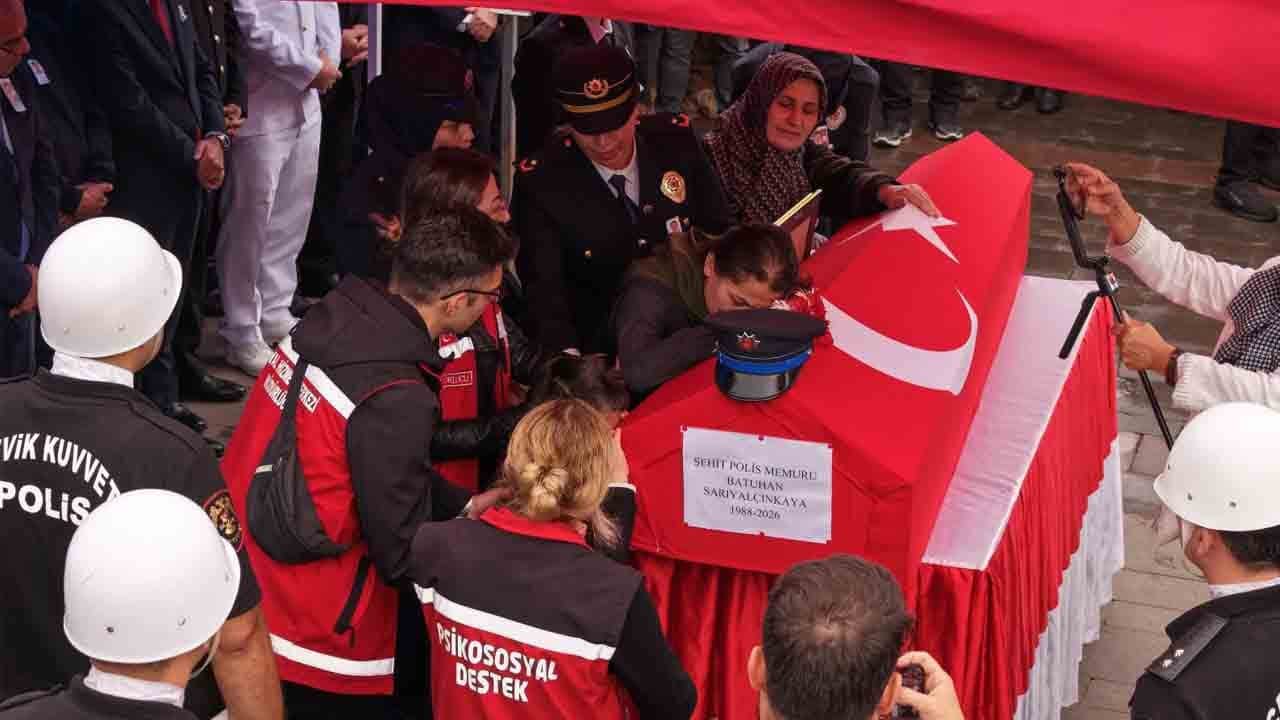 Trafik kazasında hayatını kaybetmişti: Şehit polise hüzünlü veda