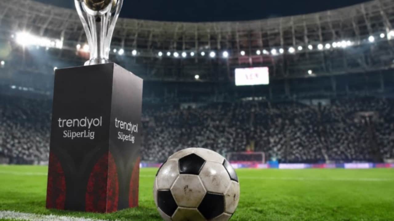 Foto - Transfer raporunda dikkat çeken detay! Yaşılar Fenerbahçe'ye gençler Galatasaray'a