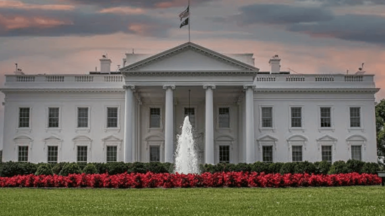 Foto - Trump "uydurma" dedi, Beyaz Saray alarma geçti! Yapay zekâ Washington’ı ikiye böldü