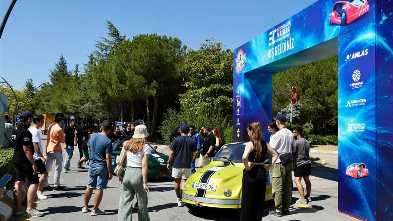 Foto - TÜBİTAK, TEKNOFEST kapsamında düzenledi! O yarışmalara rekor başvuru yapıldı