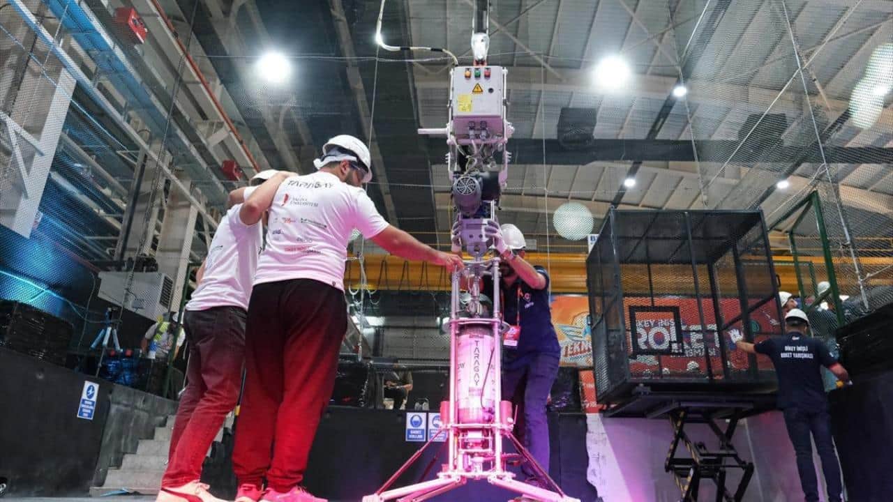 Foto - TÜBİTAK, TEKNOFEST kapsamında düzenledi! O yarışmalara rekor başvuru yapıldı