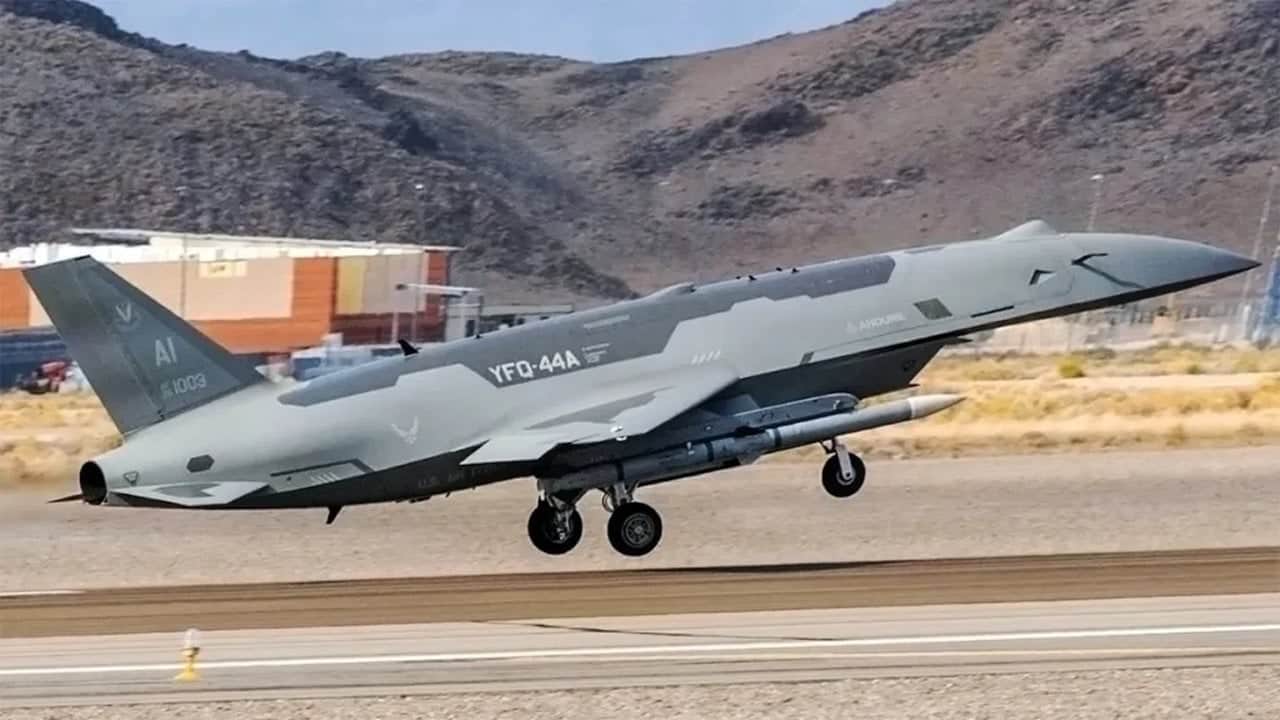 Foto - Tüm dünyayı sarsacak hamle! Tam bin adet yapay zekalı hayalet uçak geliyor