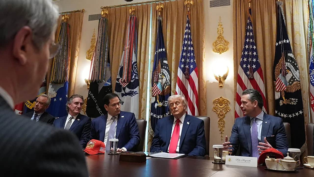 Foto - Tüm gemi geçişleri izne bağlandı: İran'dan Hürmüz Boğazı için düzenleme... Trump'ın son gelişmelerden haberi yok