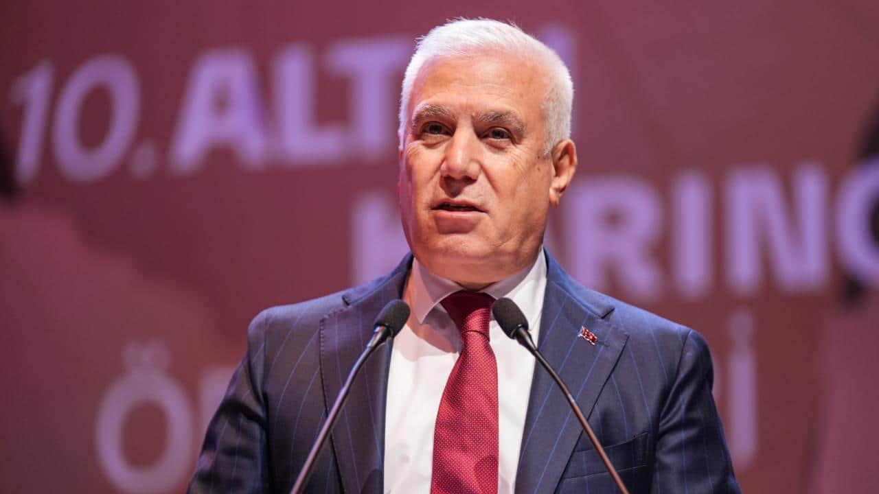 Foto - Tüm Türkiye’ye böyle duyurdu! CHP’de ardı ardına yaşanan rezaletler sonrası Özgür Özel’den flaş karar