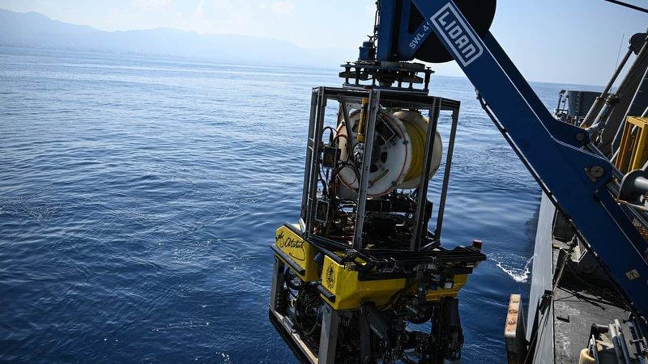 Foto - Türk donanmasından bin metre derinlikte nefes kesen operasyon: Mavi Vatan’ın gizli kahramanları sahada