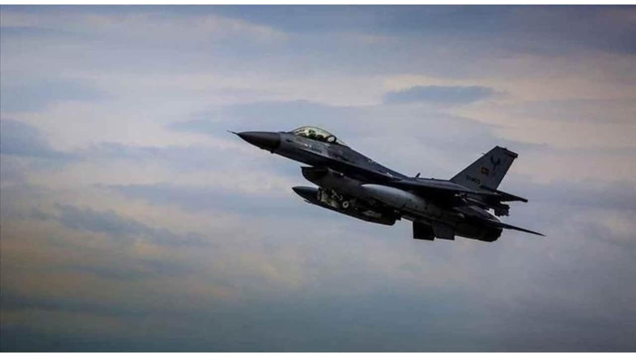 Foto - Türk F-16’larıyla operasyonun kralını yapan ülkede ilginç gelişme! Savunma Bakanı çok sert tepki gösterdi