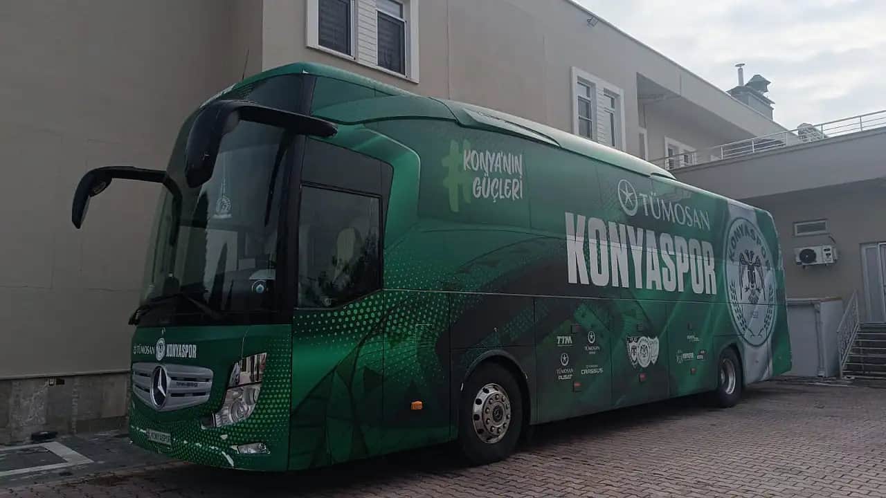 Foto - Türk futbolunda deprem: Süper Lig devinin banka hesapları donduruldu, otobüsüne haciz konuldu