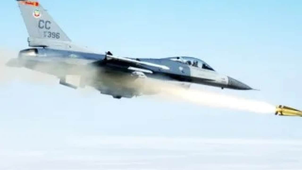 Foto - Türk gemilerini acımasızca vuruyorlardı: Türkiye'nin tepesini attıran ülkede füze bitti