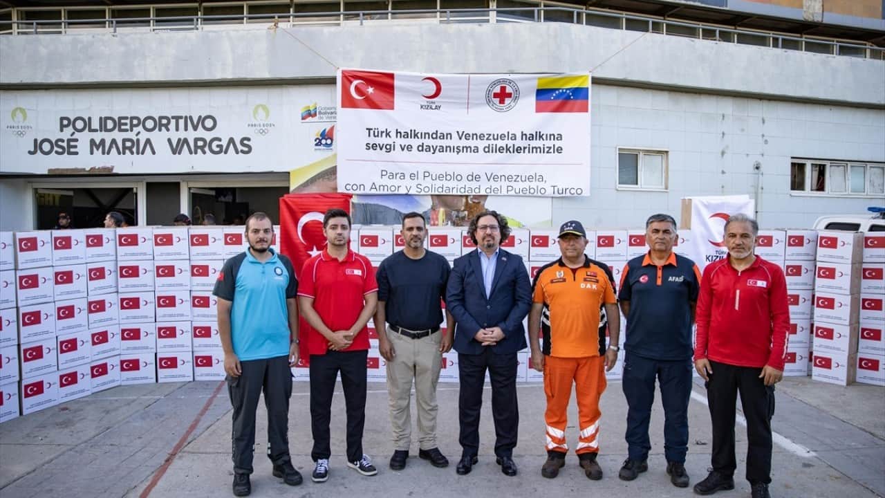 Foto - Türk Kızılay’dan insani yardım Venezuela’da depremzedelere 100 hijyen seti