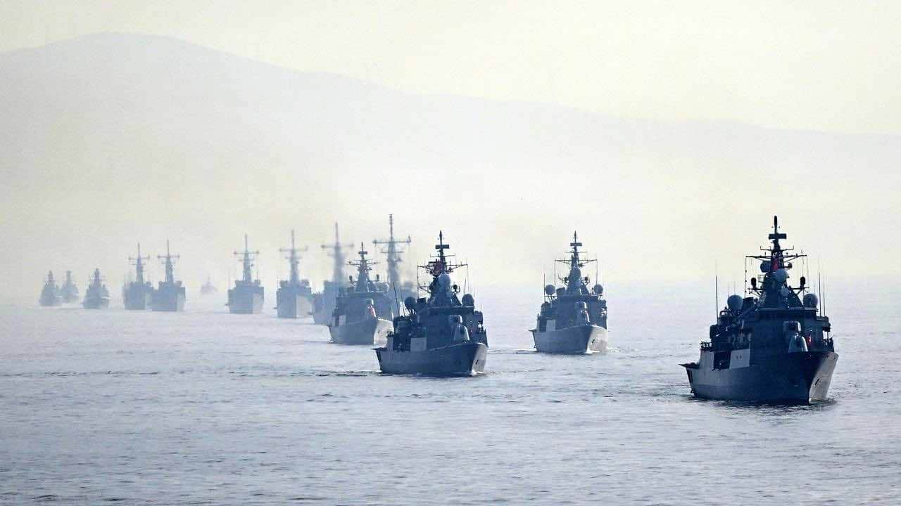Foto - Türk savaş gemileri, İsrail savaş gemileriyle karşı karşıya geldi!