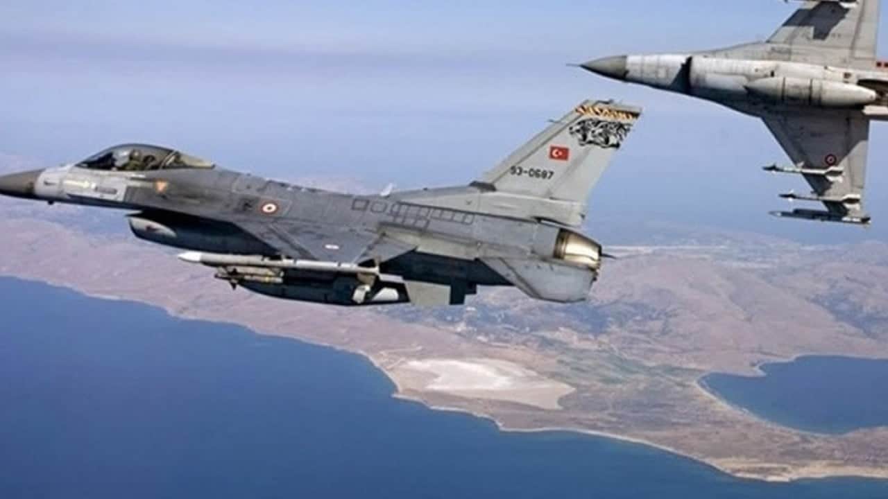 Foto - Türk savaş uçakları, jetlerin peşine düştü: Tereddütsüz gereği yapılması emri verildi