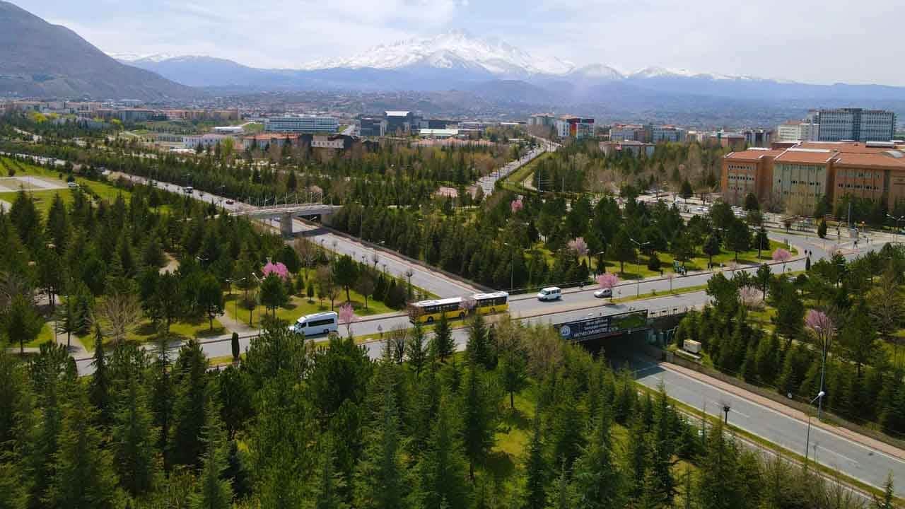 Foto - Türk üniversiteleri sürdürülebilirlikte zirvede: Avrupa’da 1'inci dünyada 2’nciyiz