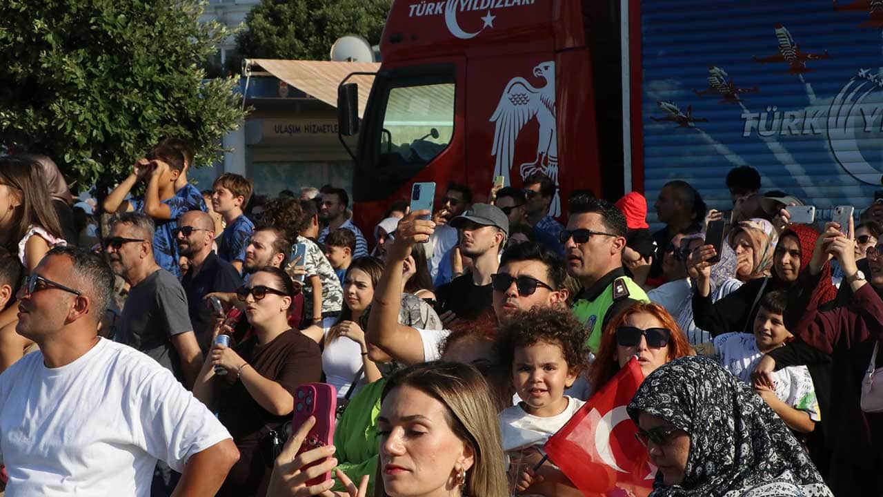 Foto - Türk Yıldızları nefes kesti