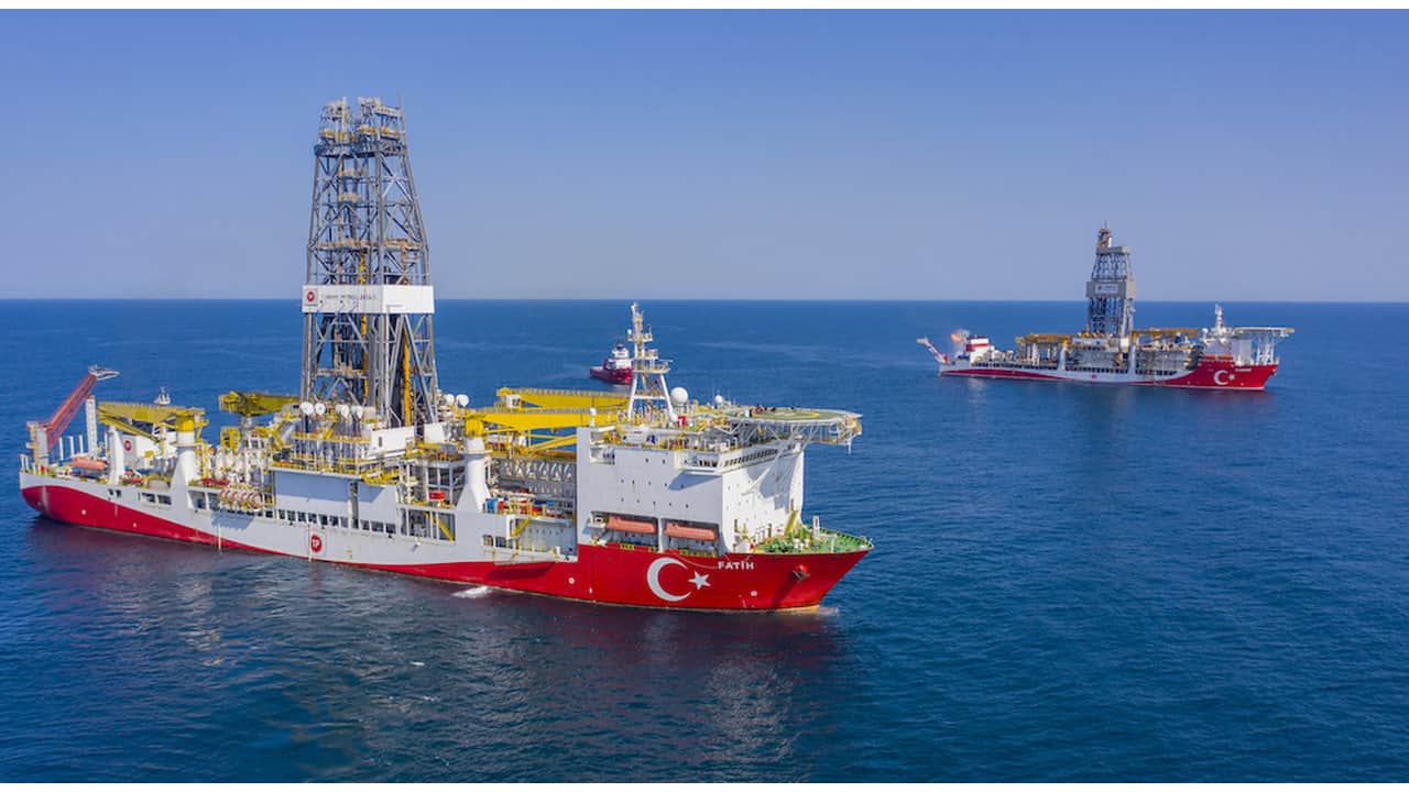 Foto - Türkiye gözünü fena kararttı! O ülkede hem karada hem denizde harıl harıl gaz ve petrol arayacağız