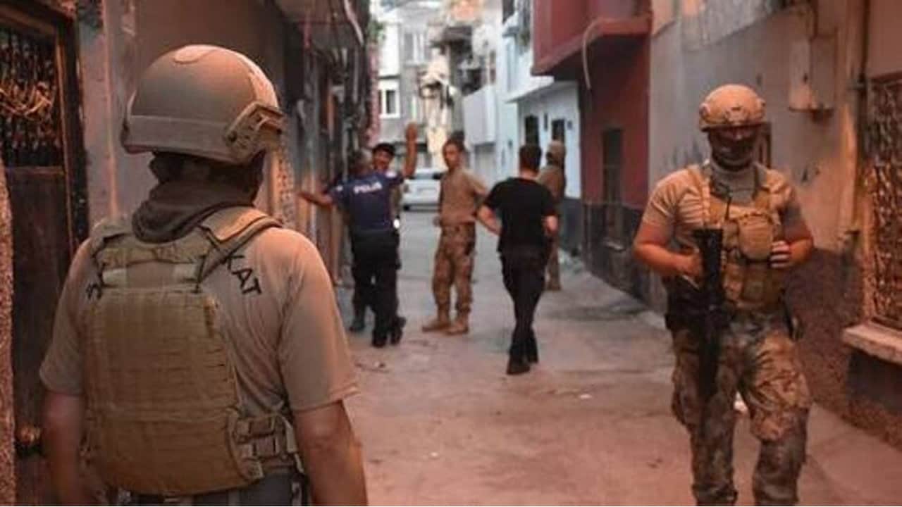 Foto - Türkiye güne dev operasyonla uyandı: Çok sayıda gözaltı var