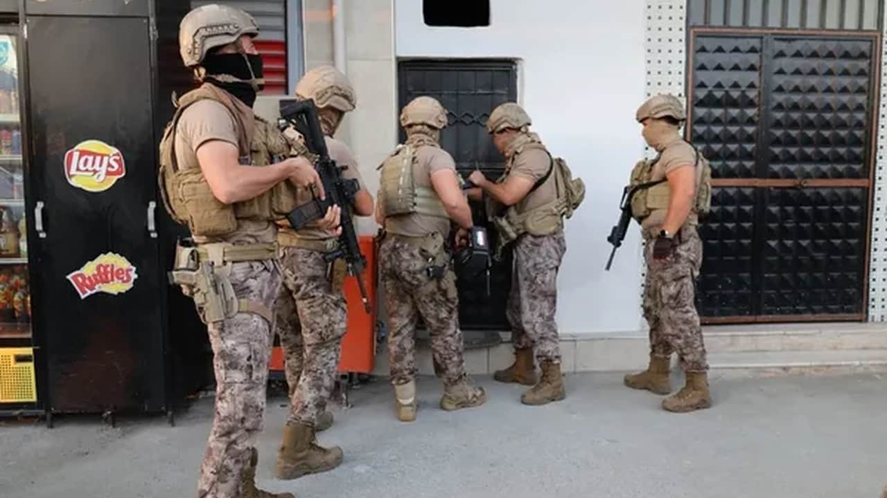 Foto - Türkiye güne dev operasyonla uyandı: Çok sayıda gözaltı var
