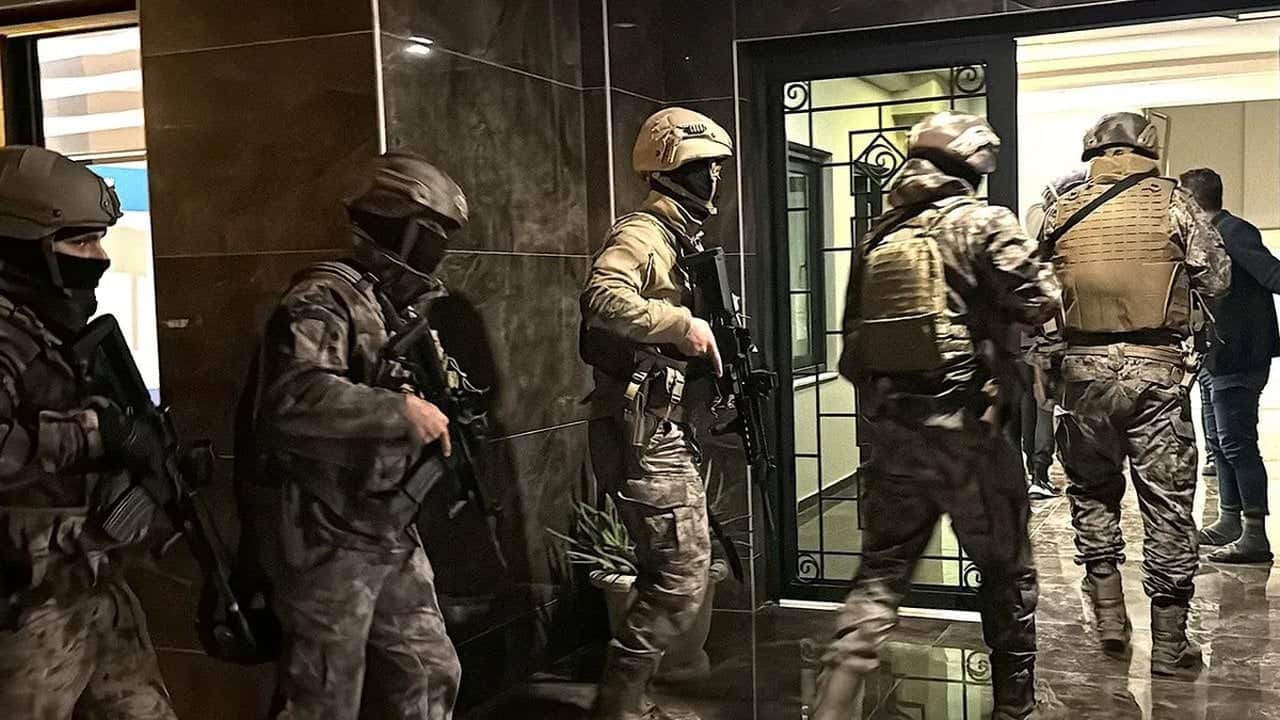 Foto - Türkiye güne dev operasyonla uyandı: Çok sayıda gözaltı var