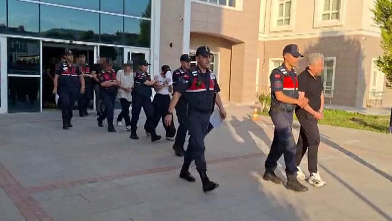 Foto - Türkiye güne dev operasyonla uyandı: Tam 68 gözaltı var